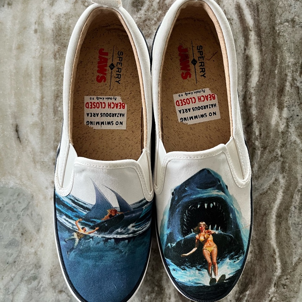 Sperry Jaws Graphic Slip-On Shoes W9, M7